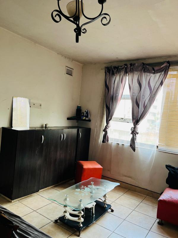 1 Bedroom Property for Sale in Pinetown KwaZulu-Natal