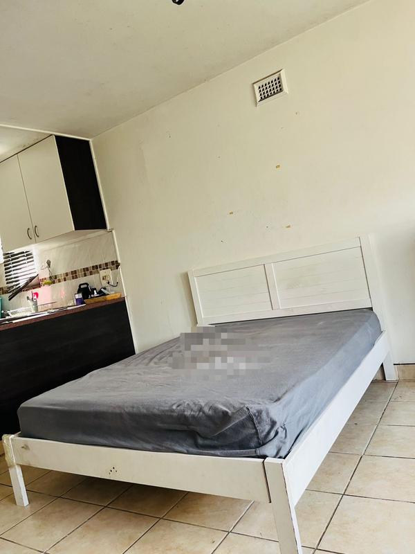 1 Bedroom Property for Sale in Pinetown KwaZulu-Natal