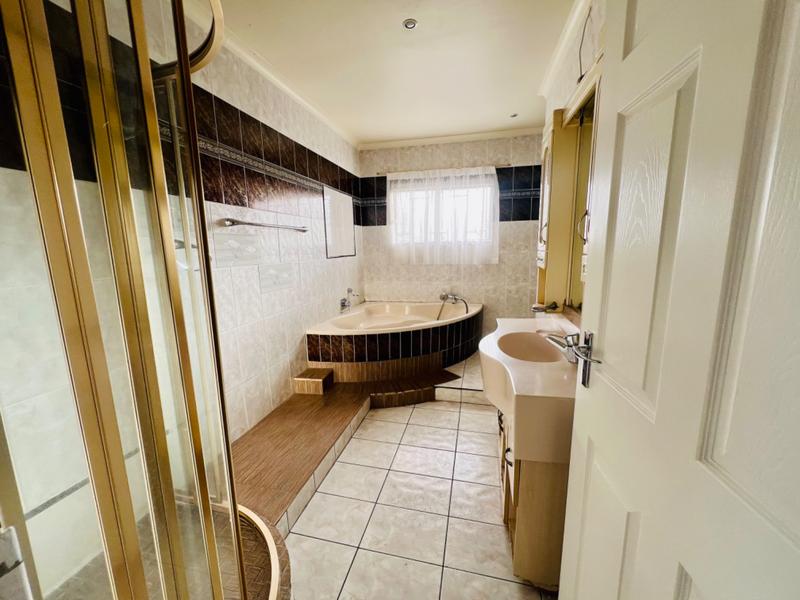 3 Bedroom Property for Sale in Reservoir Hills KwaZulu-Natal