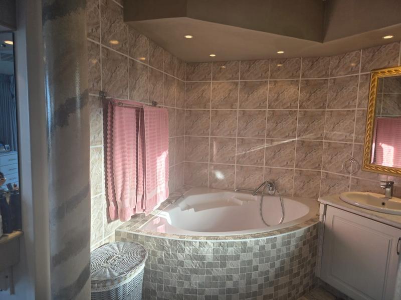 4 Bedroom Property for Sale in Ramsgate KwaZulu-Natal