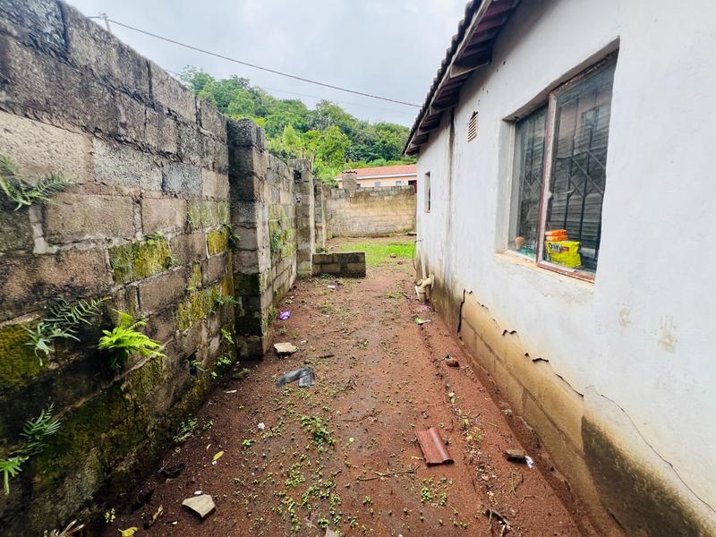 1 Bedroom Property for Sale in Folweni KwaZulu-Natal