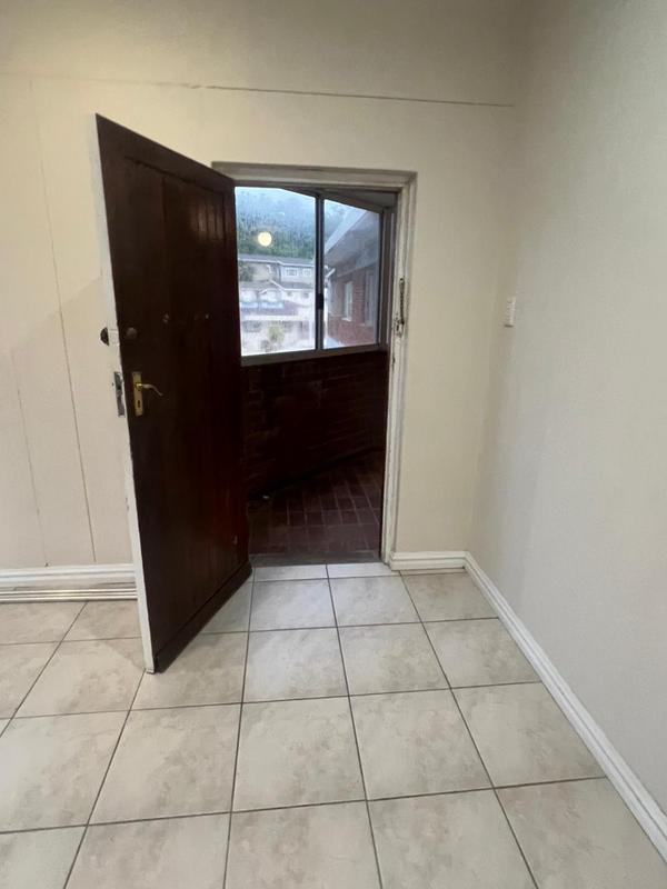 To Let 2 Bedroom Property for Rent in Isipingo Beach KwaZulu-Natal