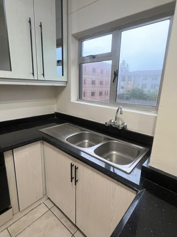 To Let 2 Bedroom Property for Rent in Isipingo Beach KwaZulu-Natal