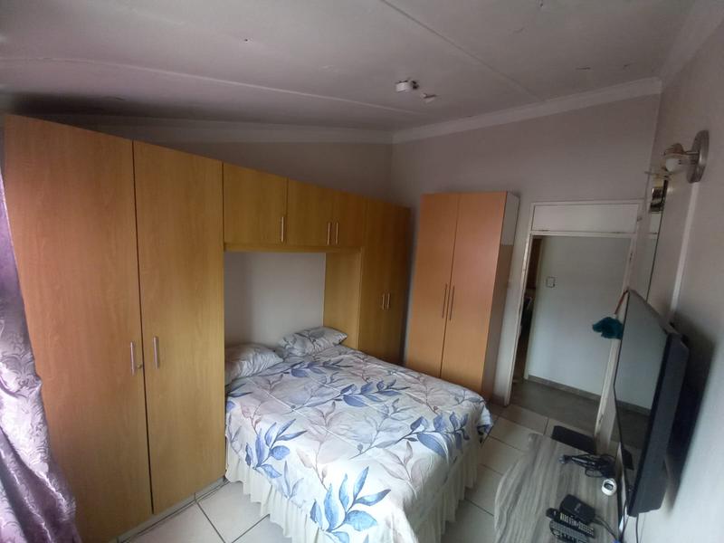 4 Bedroom Property for Sale in Grove End KwaZulu-Natal