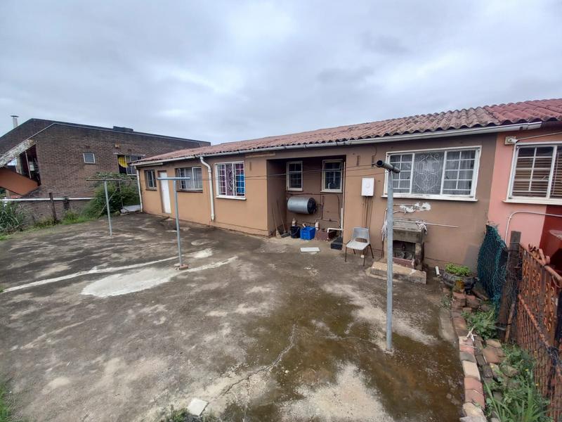 4 Bedroom Property for Sale in Grove End KwaZulu-Natal