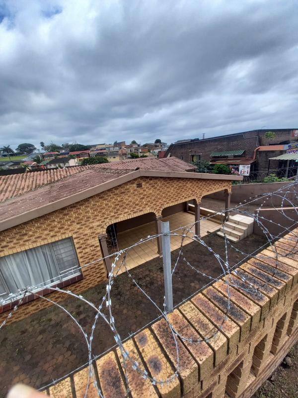 4 Bedroom Property for Sale in Grove End KwaZulu-Natal