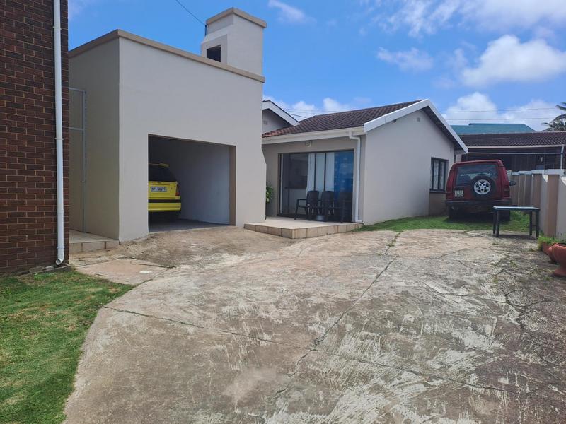 3 Bedroom Property for Sale in St Michaels On Sea KwaZulu-Natal