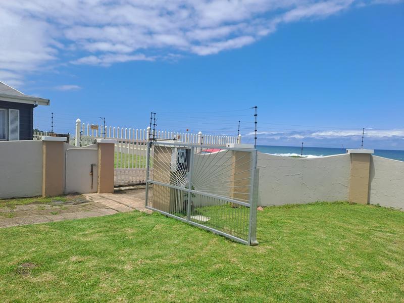 3 Bedroom Property for Sale in St Michaels On Sea KwaZulu-Natal