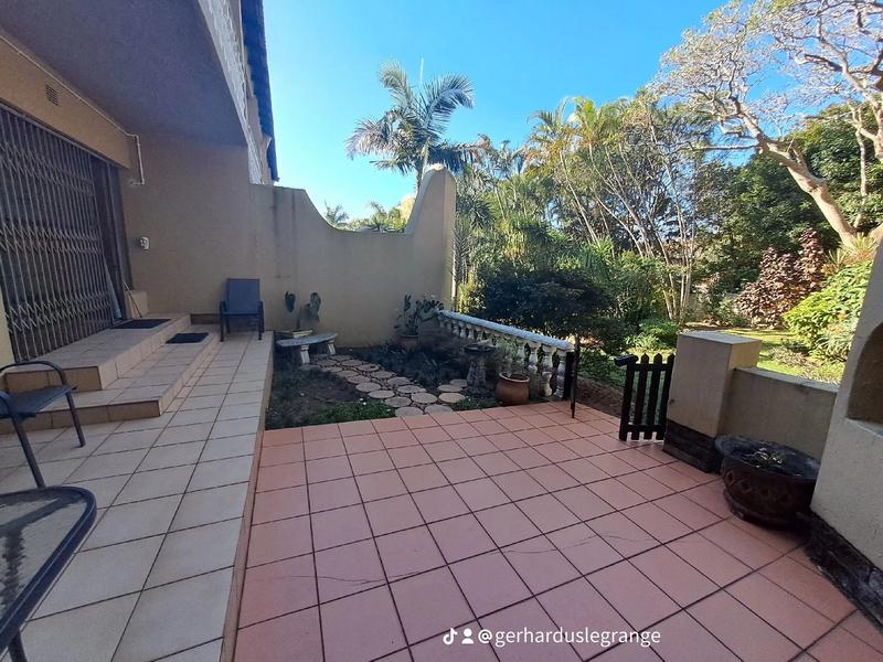 3 Bedroom Property for Sale in St Michaels On Sea KwaZulu-Natal