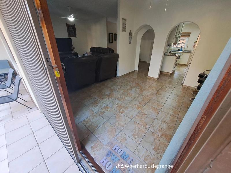 3 Bedroom Property for Sale in St Michaels On Sea KwaZulu-Natal