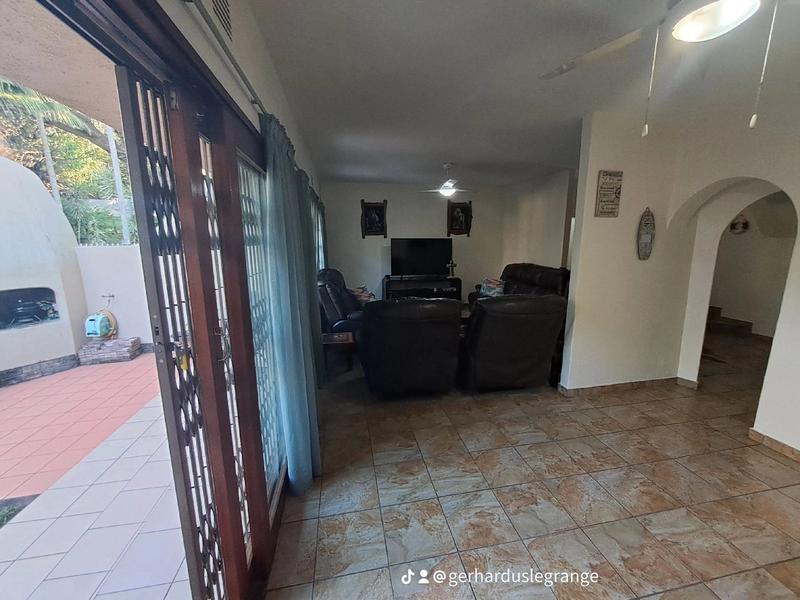 3 Bedroom Property for Sale in St Michaels On Sea KwaZulu-Natal