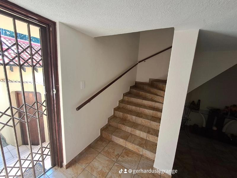 3 Bedroom Property for Sale in St Michaels On Sea KwaZulu-Natal