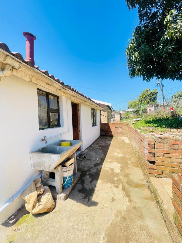 2 Bedroom Property for Sale in Kwamashu KwaZulu-Natal