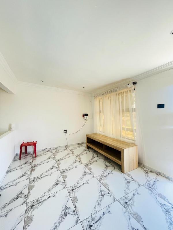 2 Bedroom Property for Sale in Kwamashu KwaZulu-Natal