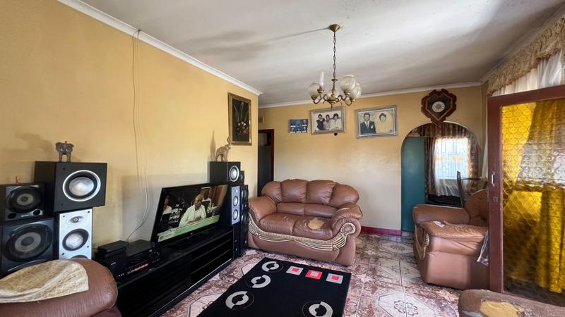 8 Bedroom Property for Sale in Duffs Road KwaZulu-Natal