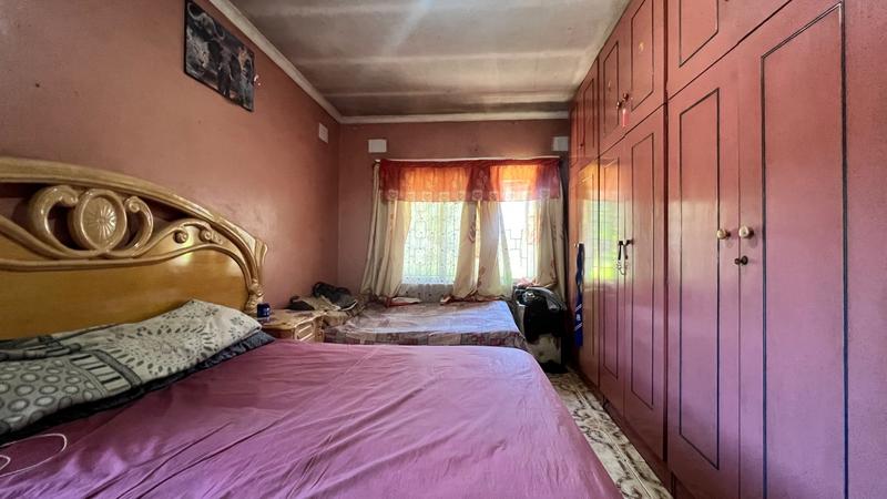 8 Bedroom Property for Sale in Duffs Road KwaZulu-Natal