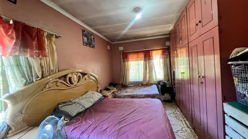 8 Bedroom Property for Sale in Duffs Road KwaZulu-Natal