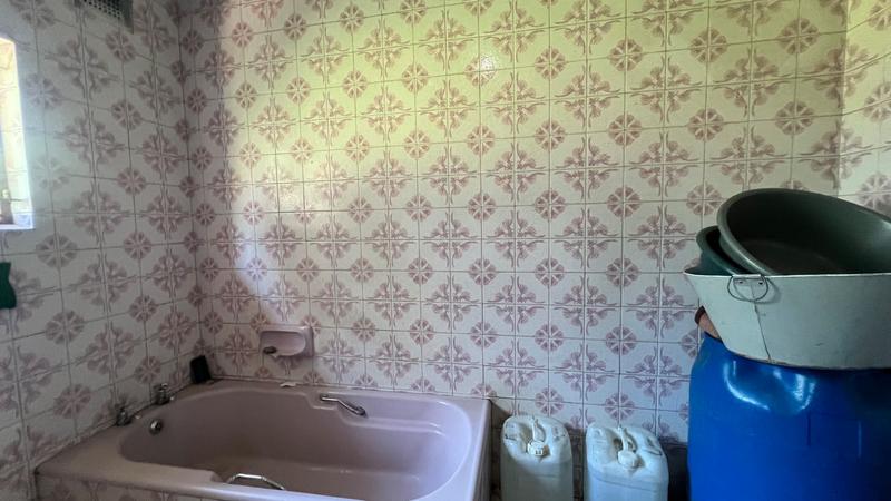 8 Bedroom Property for Sale in Duffs Road KwaZulu-Natal