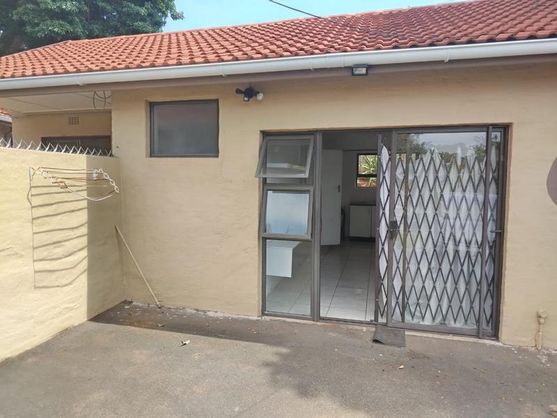 1 Bedroom Property for Sale in Durban North KwaZulu-Natal