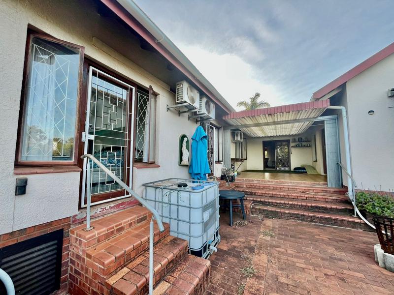 To Let 4 Bedroom Property for Rent in Mtunzini KwaZulu-Natal