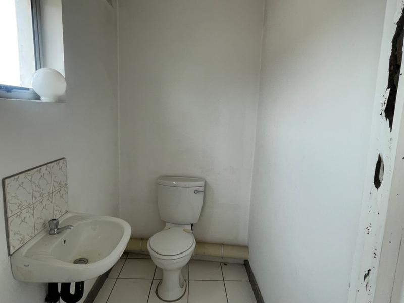 To Let commercial Property for Rent in Longcroft KwaZulu-Natal