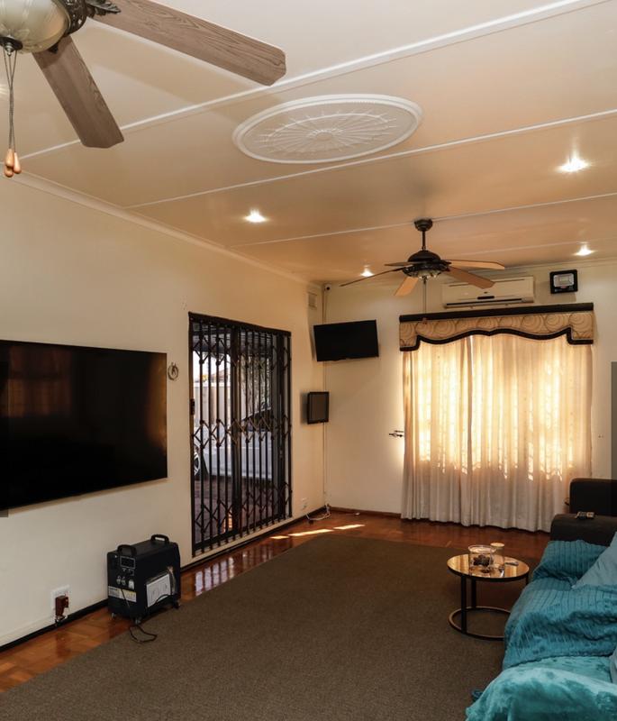 5 Bedroom Property for Sale in Morningside KwaZulu-Natal