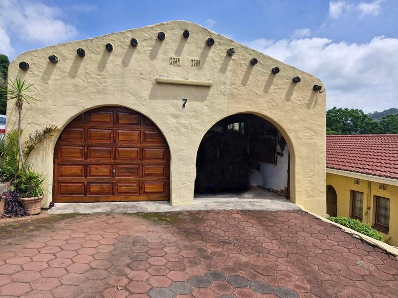 4 Bedroom Property for Sale in Escombe KwaZulu-Natal