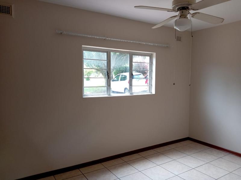 To Let 2 Bedroom Property for Rent in Scottburgh KwaZulu-Natal