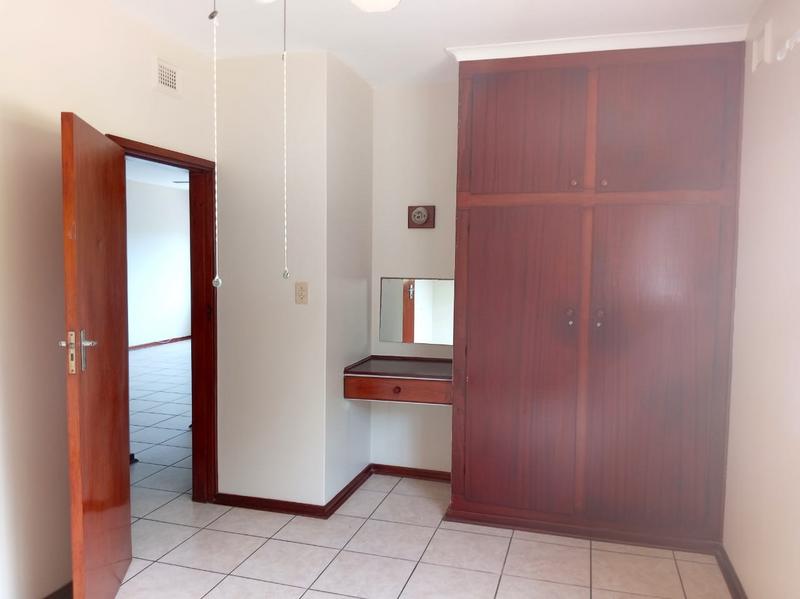 To Let 2 Bedroom Property for Rent in Scottburgh KwaZulu-Natal