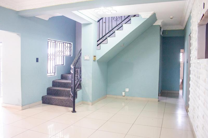 6 Bedroom Property for Sale in Eastbury KwaZulu-Natal