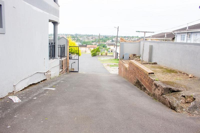 6 Bedroom Property for Sale in Eastbury KwaZulu-Natal