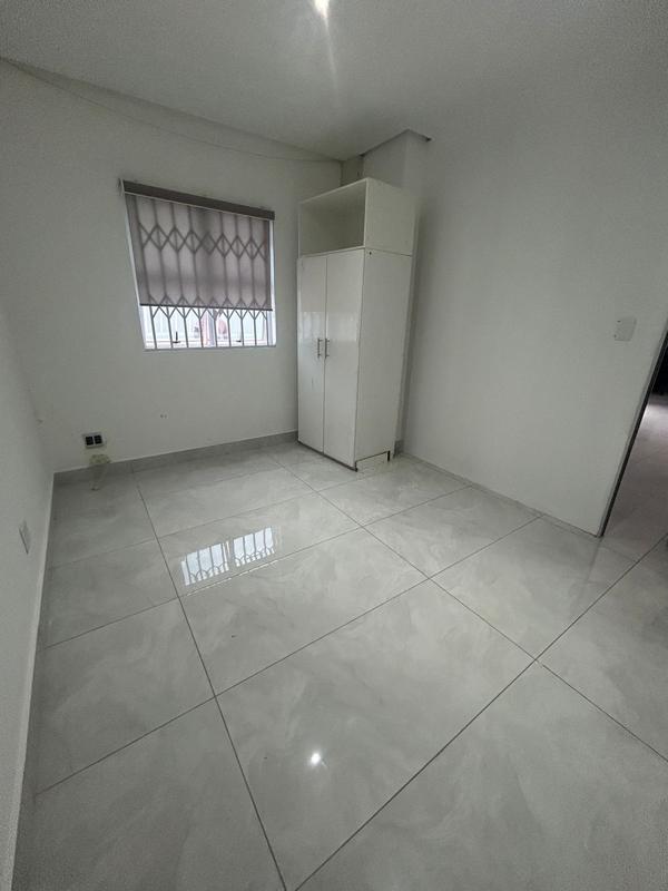 To Let 2 Bedroom Property for Rent in Durban North KwaZulu-Natal