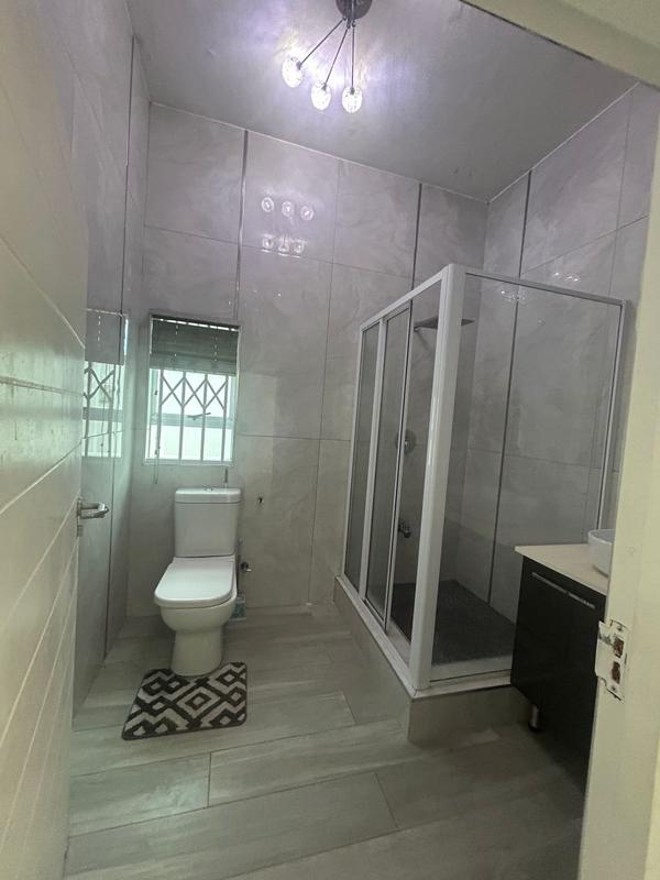 To Let 2 Bedroom Property for Rent in Durban North KwaZulu-Natal