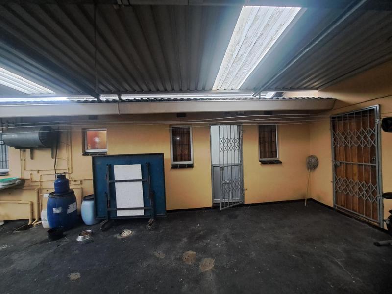 To Let 1 Bedroom Property for Rent in Palmview KwaZulu-Natal