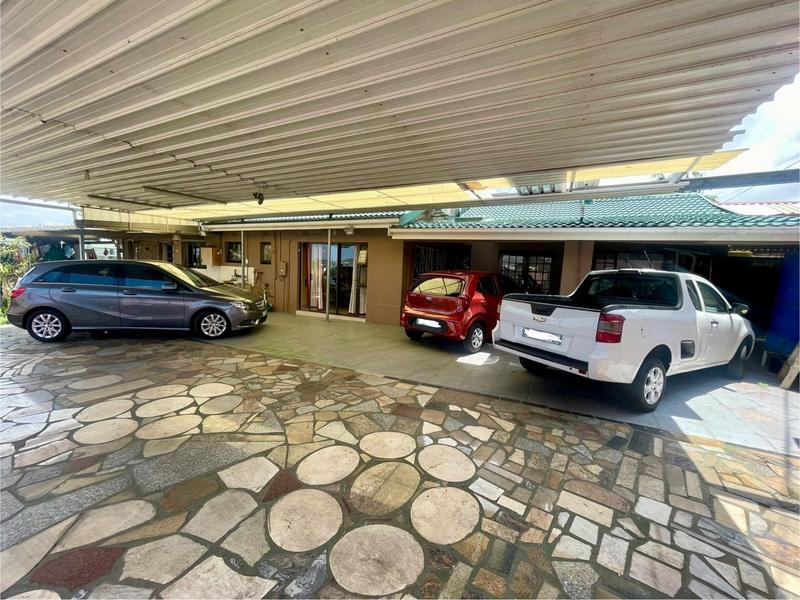 4 Bedroom Property for Sale in Longcroft KwaZulu-Natal