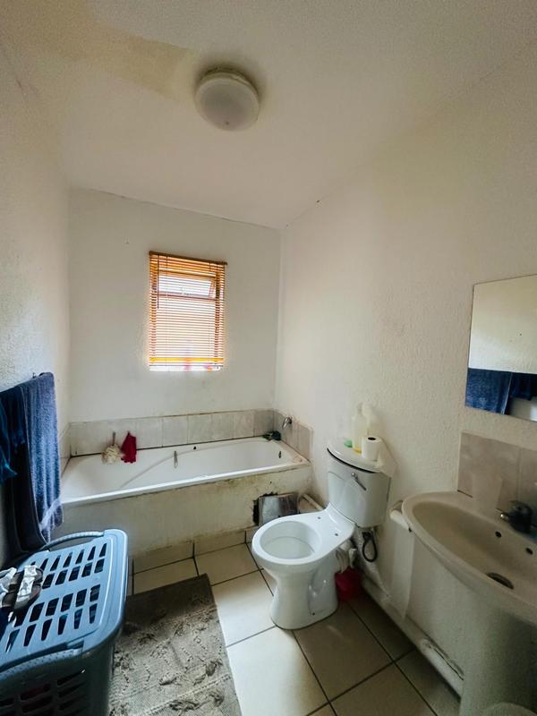 2 Bedroom Property for Sale in Montclair KwaZulu-Natal