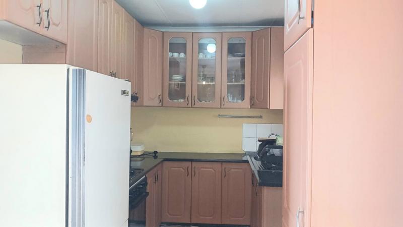 4 Bedroom Property for Sale in Umlazi KwaZulu-Natal