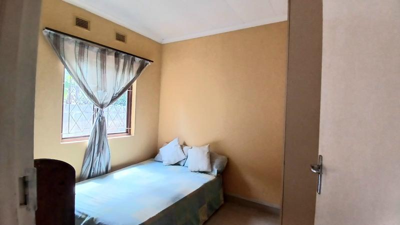 4 Bedroom Property for Sale in Umlazi KwaZulu-Natal