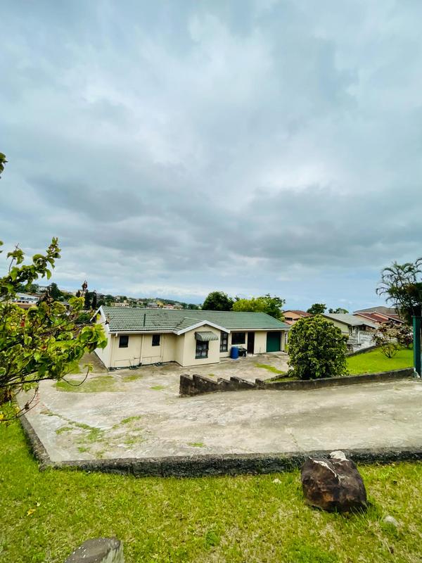 4 Bedroom Property for Sale in Umlazi KwaZulu-Natal