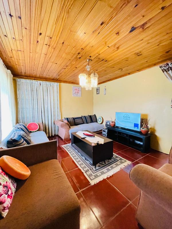 4 Bedroom Property for Sale in Umlazi KwaZulu-Natal