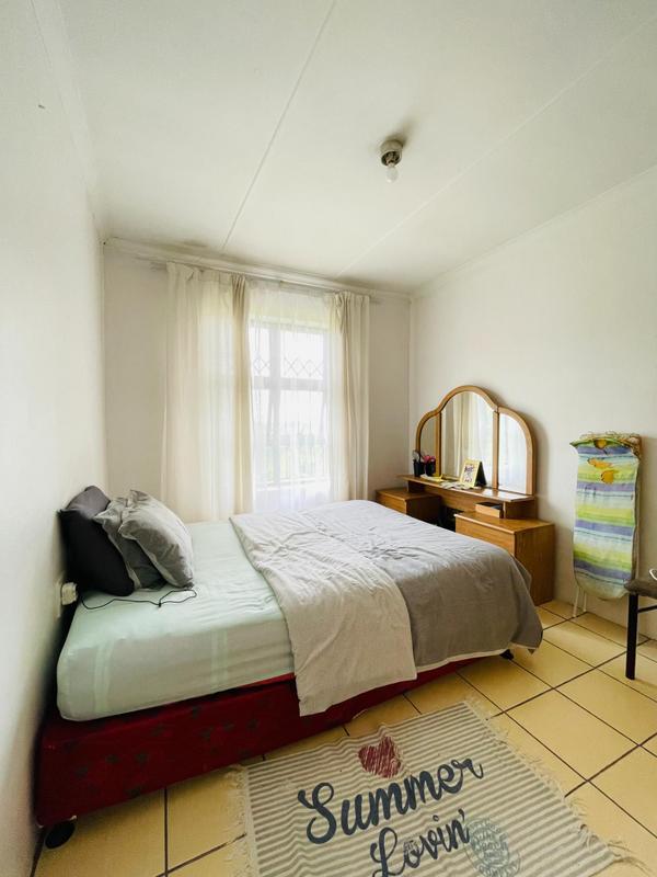 4 Bedroom Property for Sale in Umlazi KwaZulu-Natal