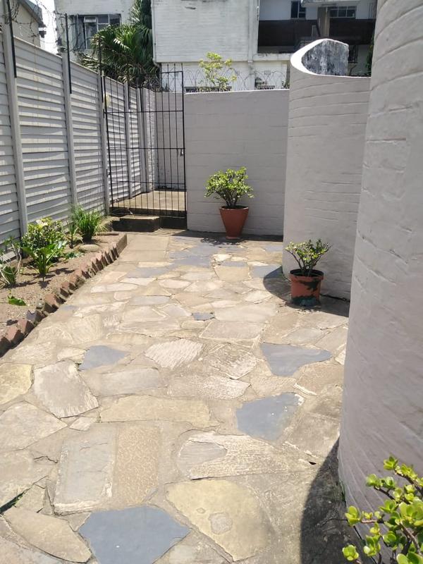 1 Bedroom Property for Sale in Pinetown KwaZulu-Natal