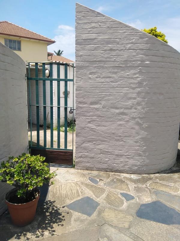 1 Bedroom Property for Sale in Pinetown KwaZulu-Natal