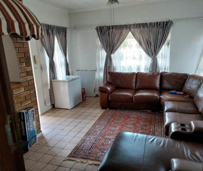 6 Bedroom Property for Sale in Pinetown KwaZulu-Natal