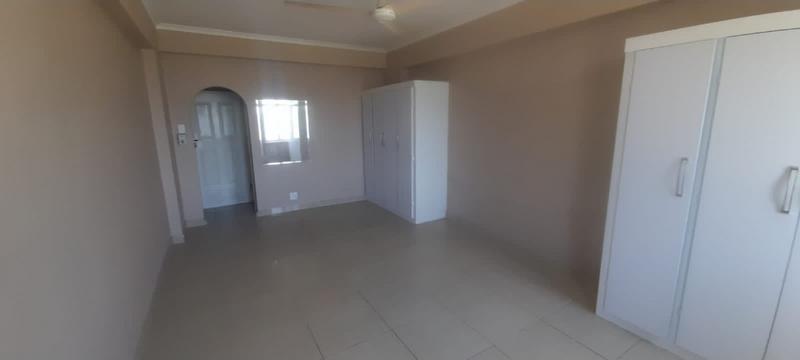 To Let 3 Bedroom Property for Rent in Durban Habour KwaZulu-Natal