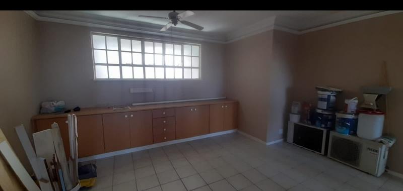 To Let 3 Bedroom Property for Rent in Durban Habour KwaZulu-Natal