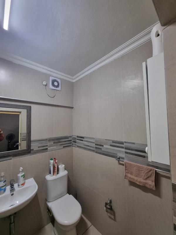 To Let 2 Bedroom Property for Rent in Umhlanga Ridge KwaZulu-Natal