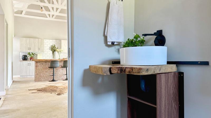 To Let 3 Bedroom Property for Rent in Worlds View KwaZulu-Natal