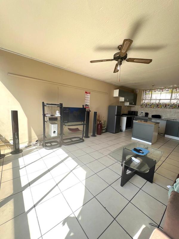 To Let 2 Bedroom Property for Rent in Pinetown KwaZulu-Natal