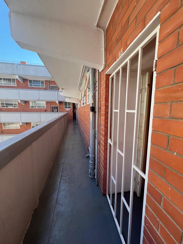 To Let 2 Bedroom Property for Rent in Pinetown KwaZulu-Natal